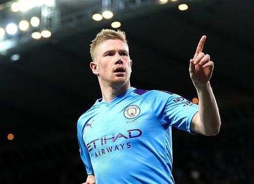 名记：字母最近向队友强调专注篮球的重要性，别被外界声音干扰