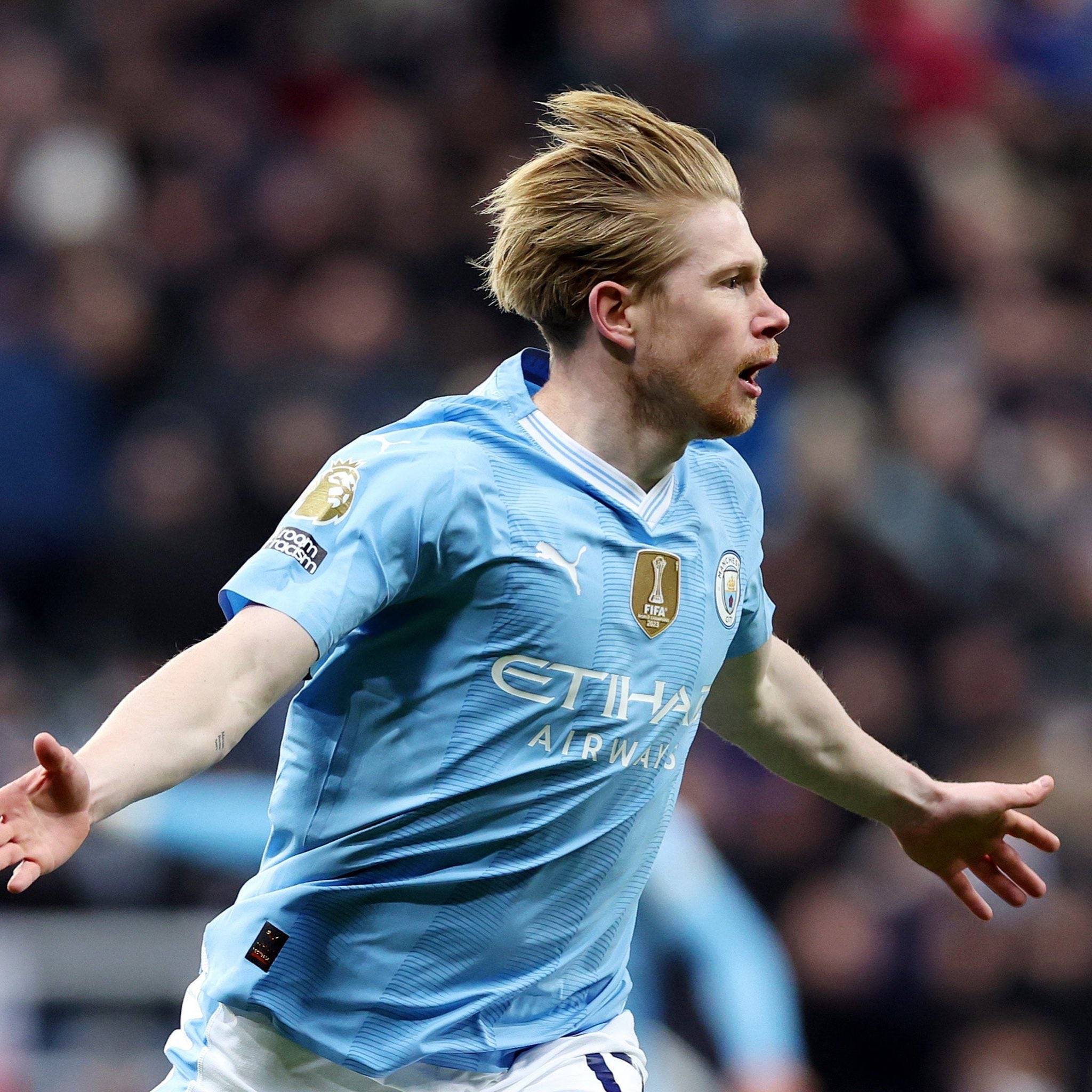 孔帕尼：阿芳很可能下周末复出；我们祝穆勒在美职联决赛获胜